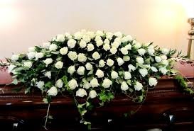 En Berisso se robaron una ambulancia de una funeraria con el fallecido adentro