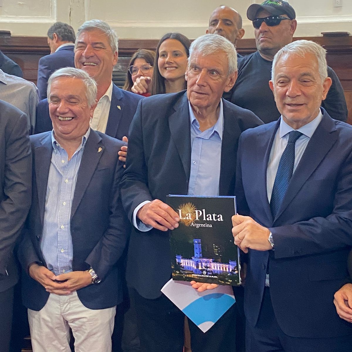 El dirigente de Villa Elvira, Luis Le Moal, fue reconocido por el Concejo Deliberante platense