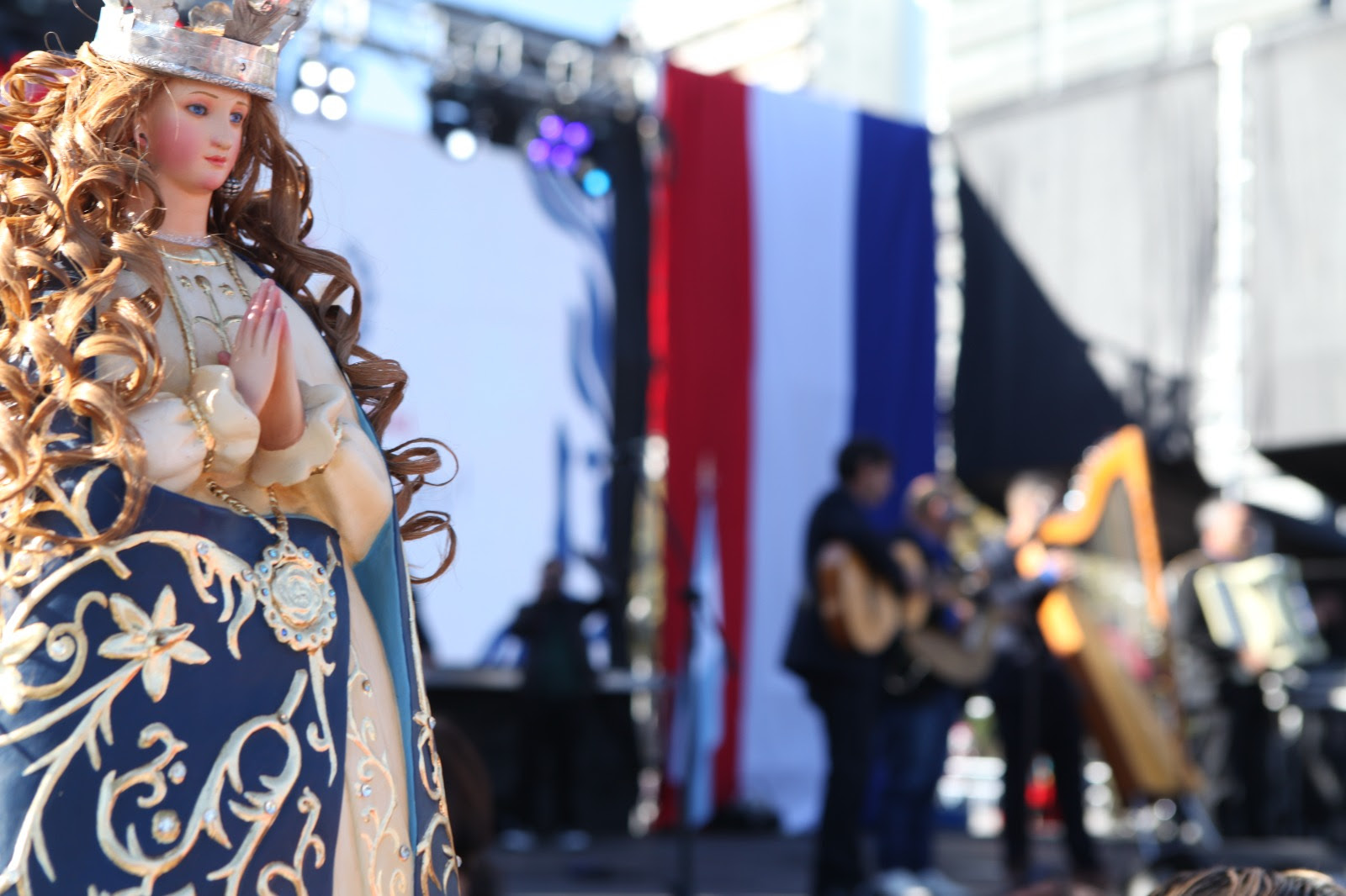 La comunidad paraguaya festeja su independencia con un gran festival el domingo en 5 y 84