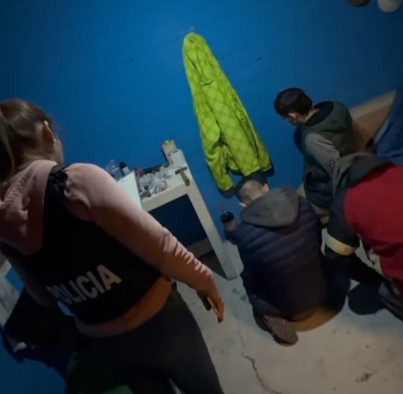 Cinco detenidos en Villa Elvira: En el barrio pegado al arroyo Maldonado
