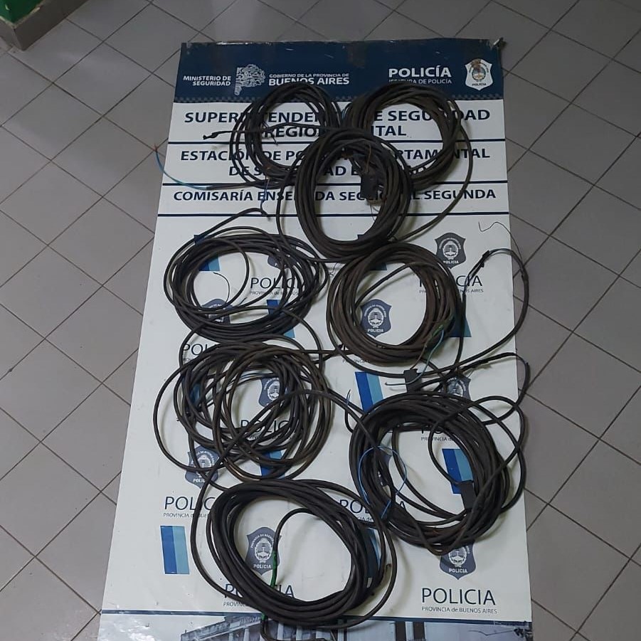 Ensenada: Camino a Punta Lara con tramos sin luz por robo de cables