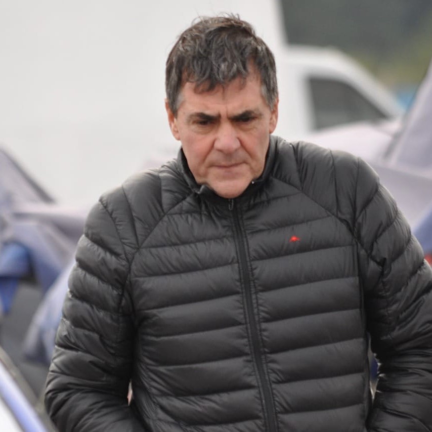 Corria en el Mouras y se murió de un infarto en plena pista