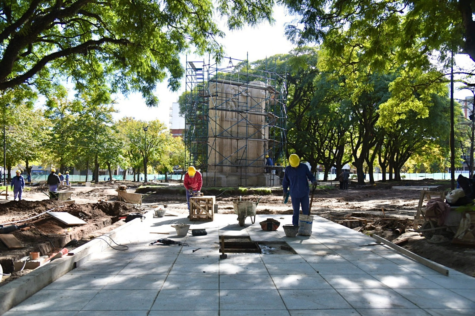 Avanza en la reconstrucción de Plaza Rocha