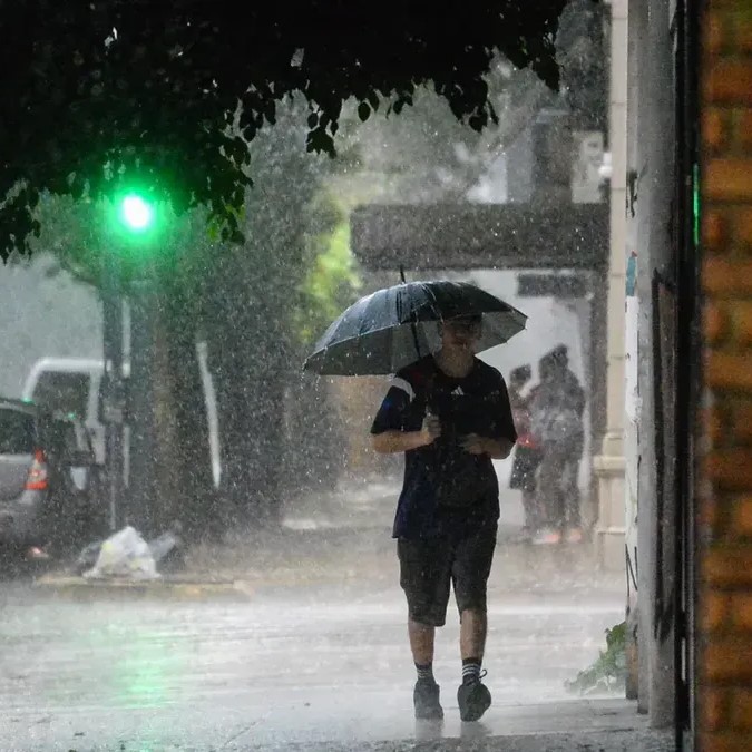 La Municipalidad dispuso el nivel de alerta 'amarillo' por tormentas para La Plata