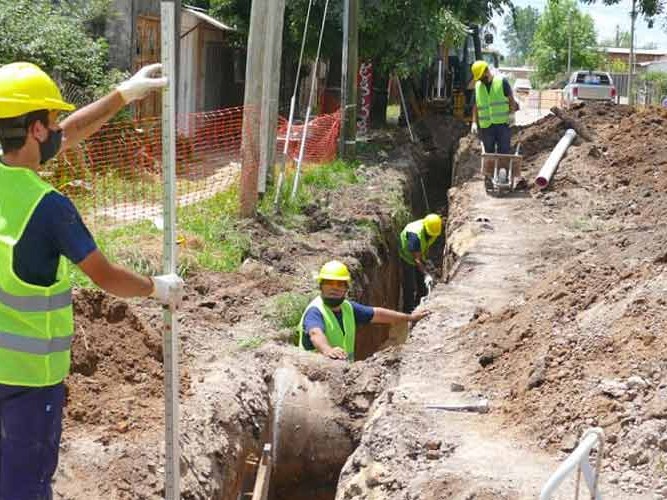 Se multiplican en Villas Elvira los pedidos por la ampliación de la red cloacal