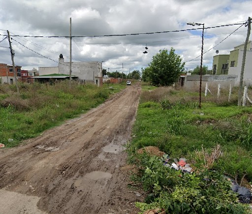 Vecinos de Altos de San Lorenzo piden por mejoras en una calle muy transitada