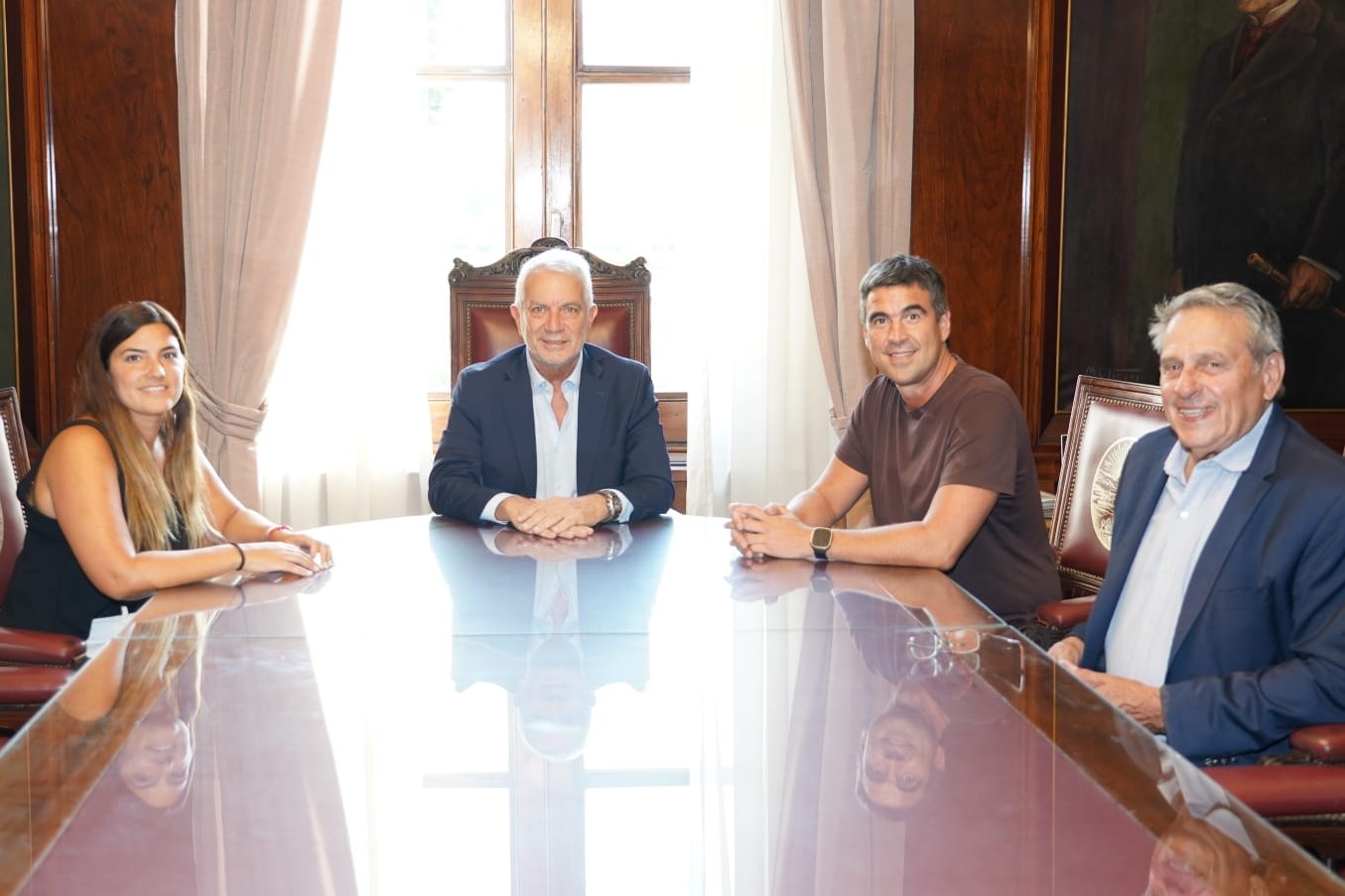 Disponen un aumento del 10 por ciento para los trabajadores municipales de La Plata