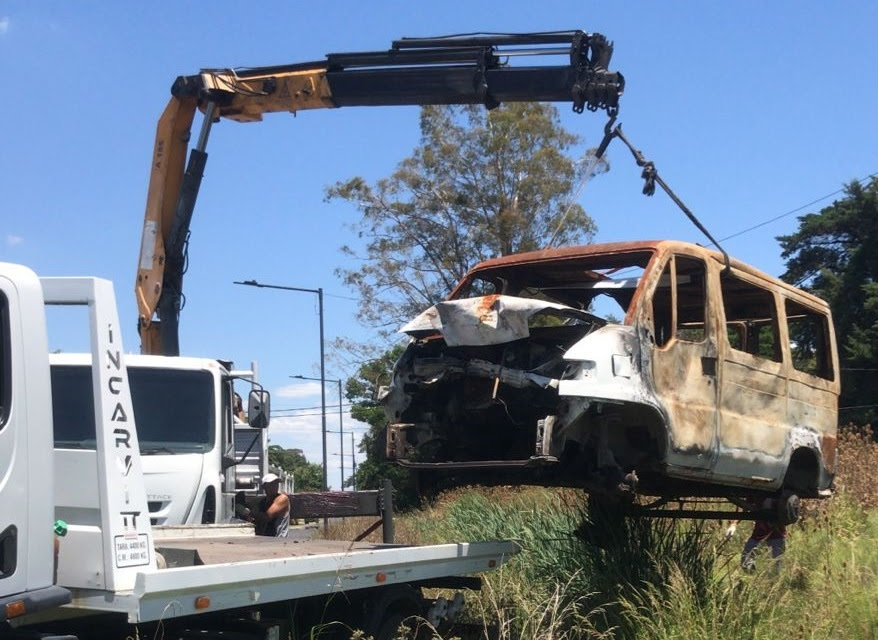 San Carlos: Fueron removidos 58 autos que estaban abandonados en la vía pública