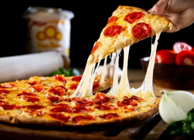 Pizzería Jo & Ce informó que estará abierta todo el verano