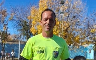 Acusan a un DT visitante de golpear a un árbitro en la cancha de AFI 19 en Barrio Jardín