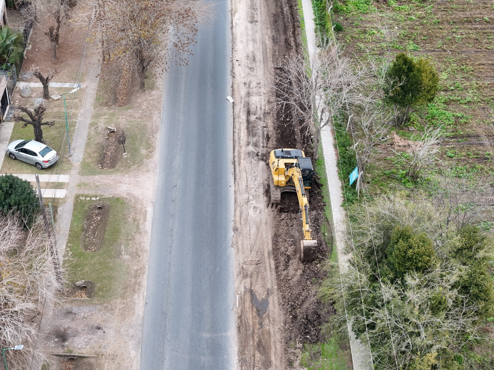 Mejoran la avenida 38 a la altura del Barrio San Carlos