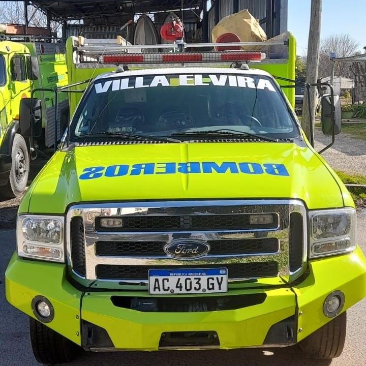 Bomberos de Villa Elvira le salvaron la vida a nene de un año