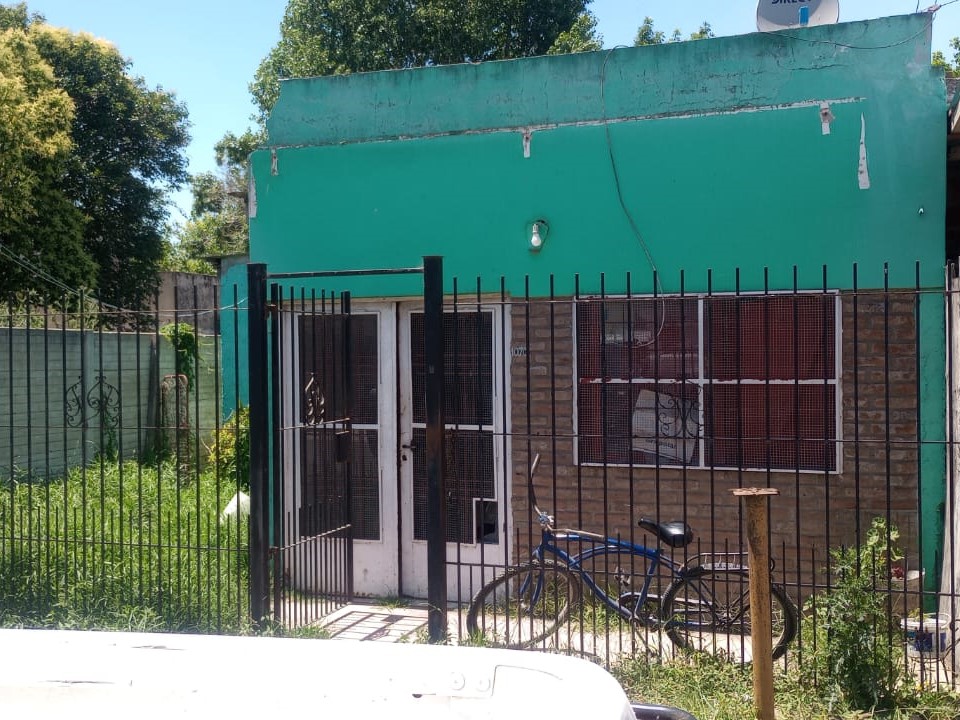 Un joven de 24 años fue encontrado colgado en su casa de Altos de San Lorenzo