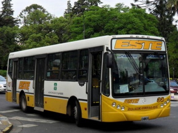 Se solucionó el conflicto y en La Plata los colectivos funcionan normalmente