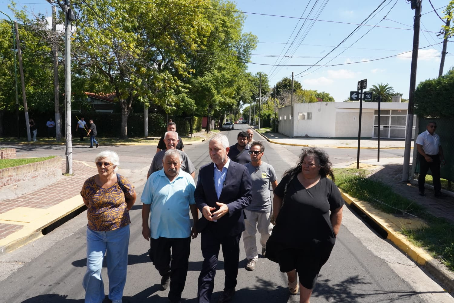 Avanza el Plan 1.000 cuadras en Villa Castells con nuevos trabajos de pavimentación