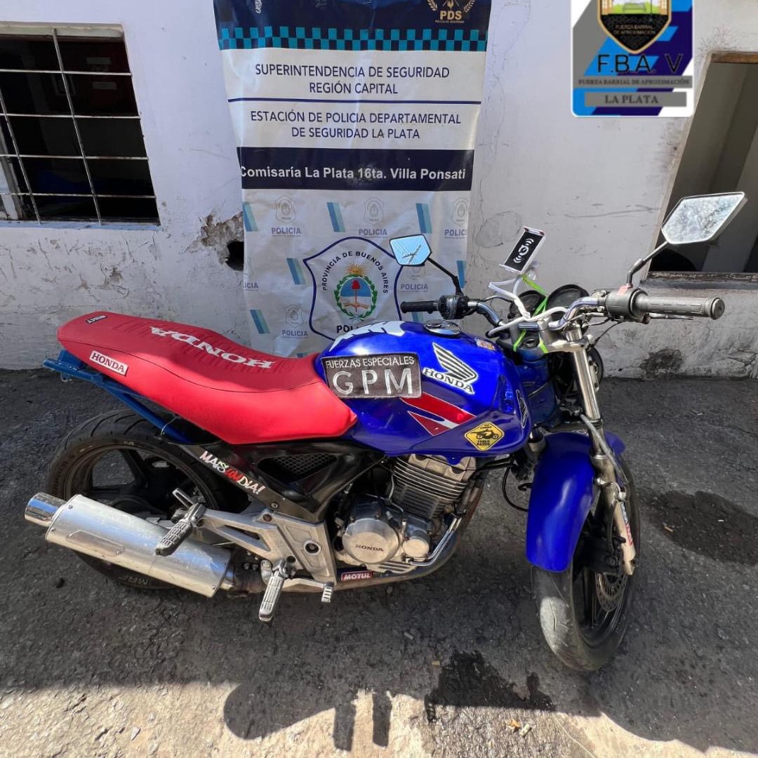 Persecución y detenciones en La Plata tras alerta al 911 en Villa Montoro