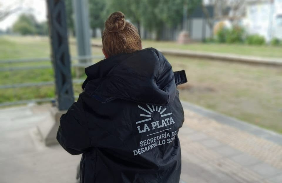 La Municipalidad refuerza la asistencia a personas en situación de calle ante las bajas temperaturas