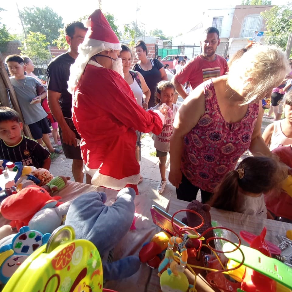 La Plata Solidaria comenzó su colecta anual de juguetes