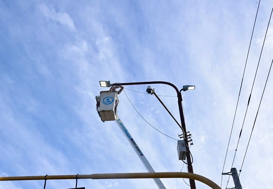 Reclamos por el arreglo de luminarias en avenida 1