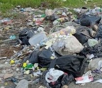 Reclamo para que se retiren los basurales formados a la vera de la 609