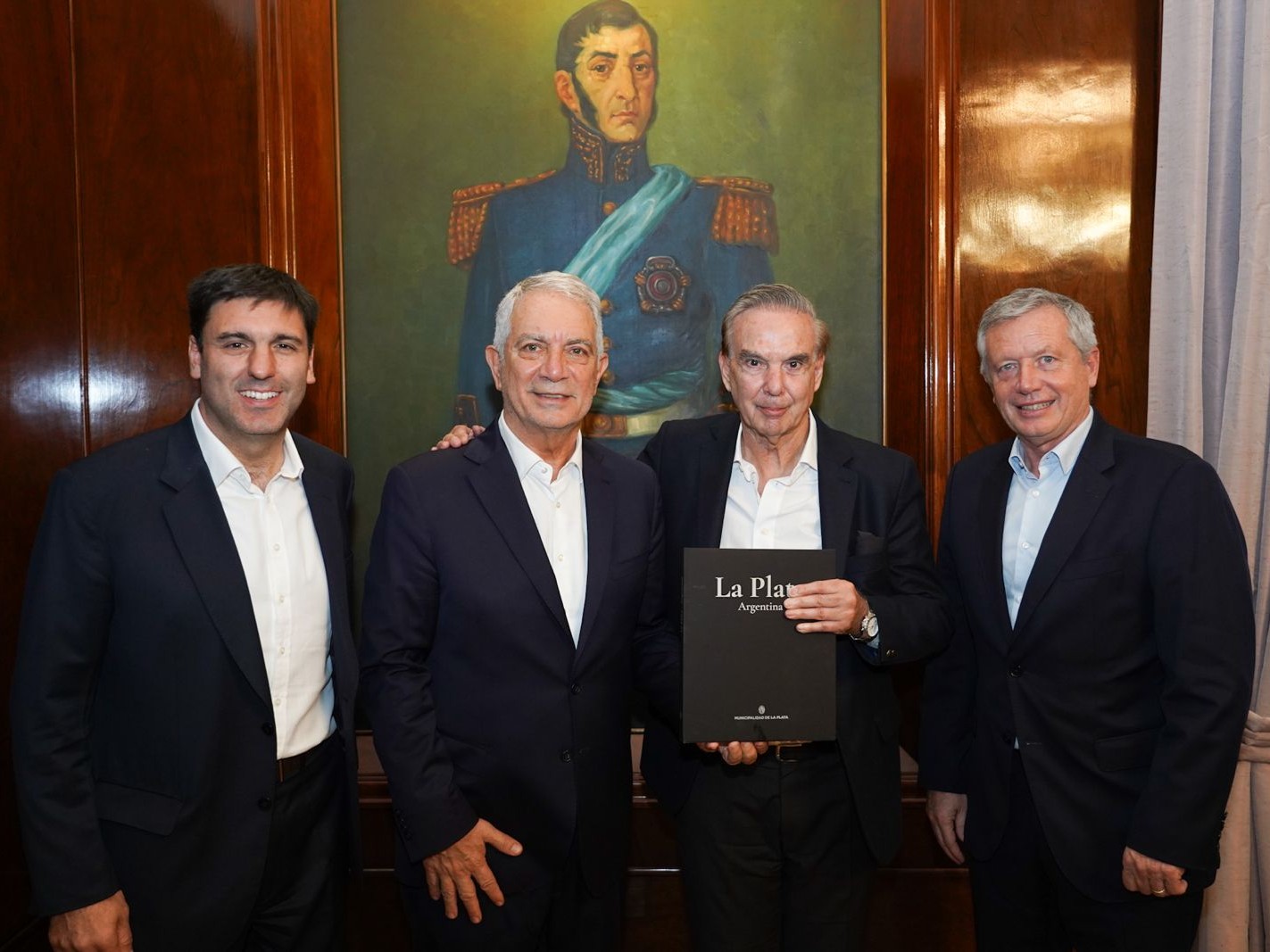 Alak se reunió con peronistas que jugaron fuerte con Mauricio Macri