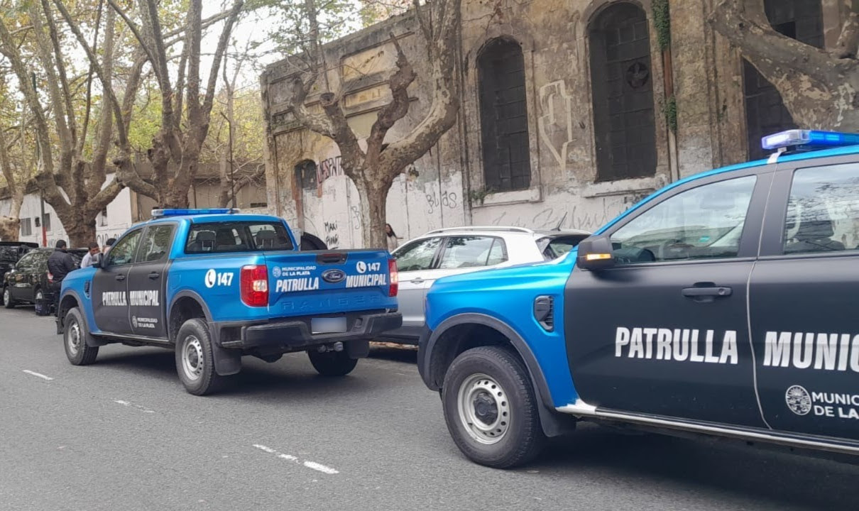 Se realizaron operativos tendientes a erradicar a los trapitos en el centro platense