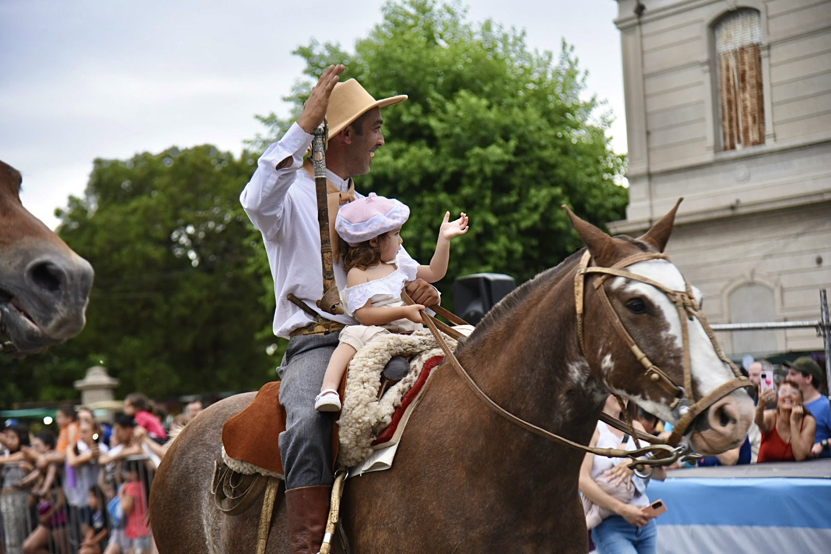 En el Fortín de Altos de San Lorenzo arrancan los festejo del Mes de la Tradición