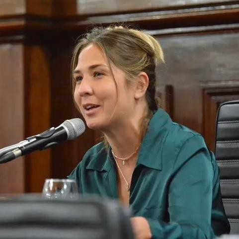 Estrepitosa caída del consumo de leche preocupa a concejales que piden debatir el tema