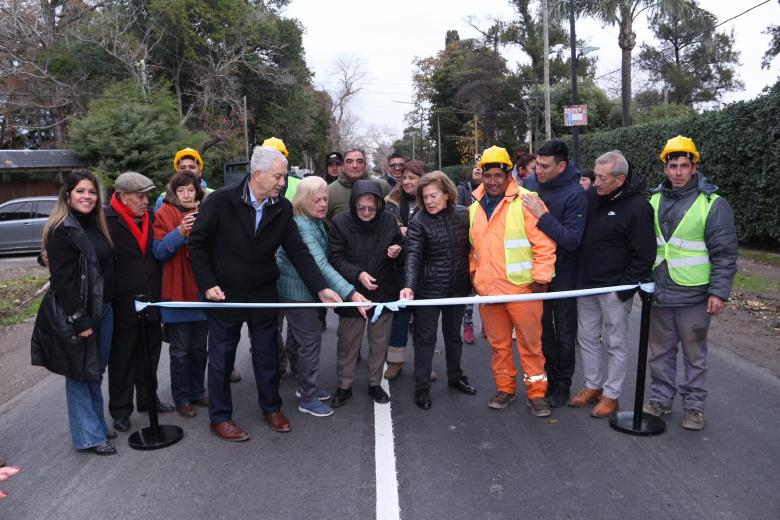 Alak inauguró la obra asfaltica de 511 entre 19 y 25