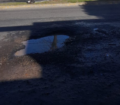 Enojo con ABSA que no repara hace meses una pérdida en 7 entre 72 y 73