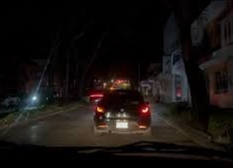 Casco de Villa Elvira: Se multiplican los casos de bajo encendido de luminarias