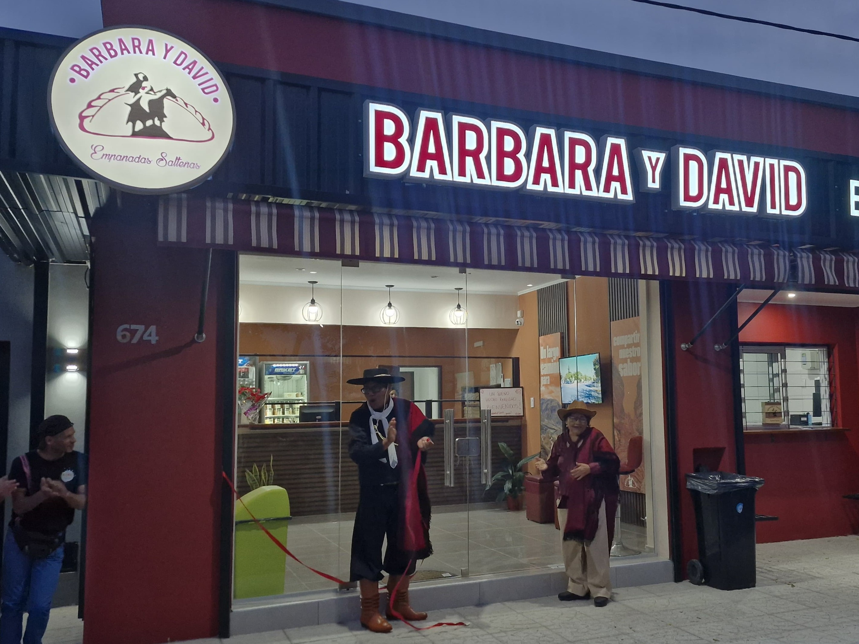 David y bárbara, volvieron a la avenida 90