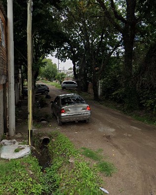 Milei recortó la obra pública: Al vecino no le importa y reclama obras para no inundarse
