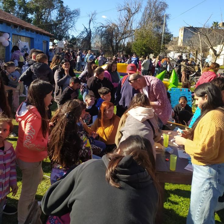 Gran fiesta del Día del Niño en la Peña de 609 en Aeropuerto