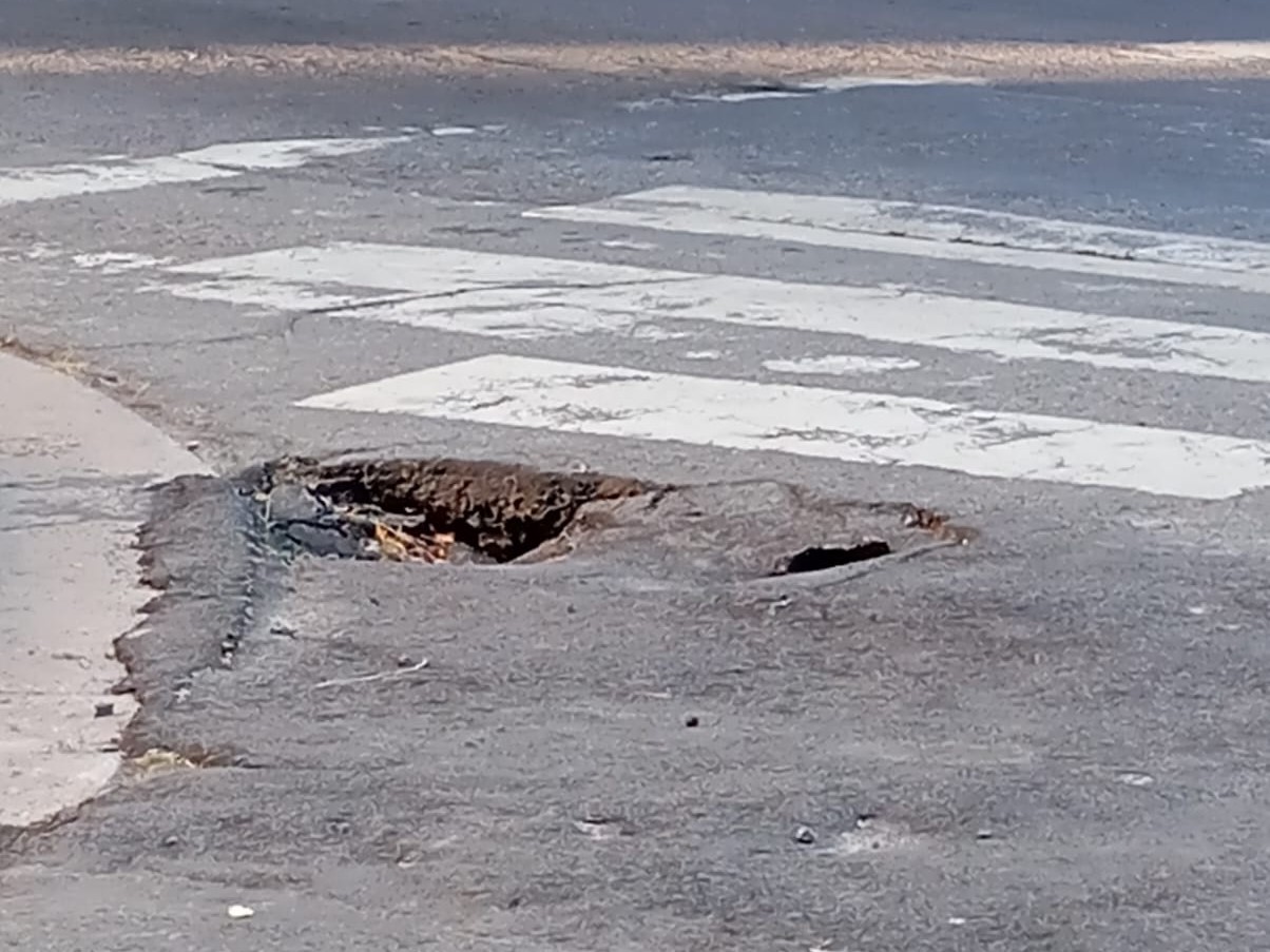 Esto es mucho más que un pequeño pozo: Alerta por el cruce de 7 y 74