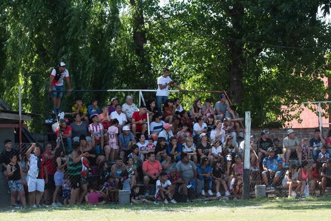 Cuadrangular amistoso en 4 y 95