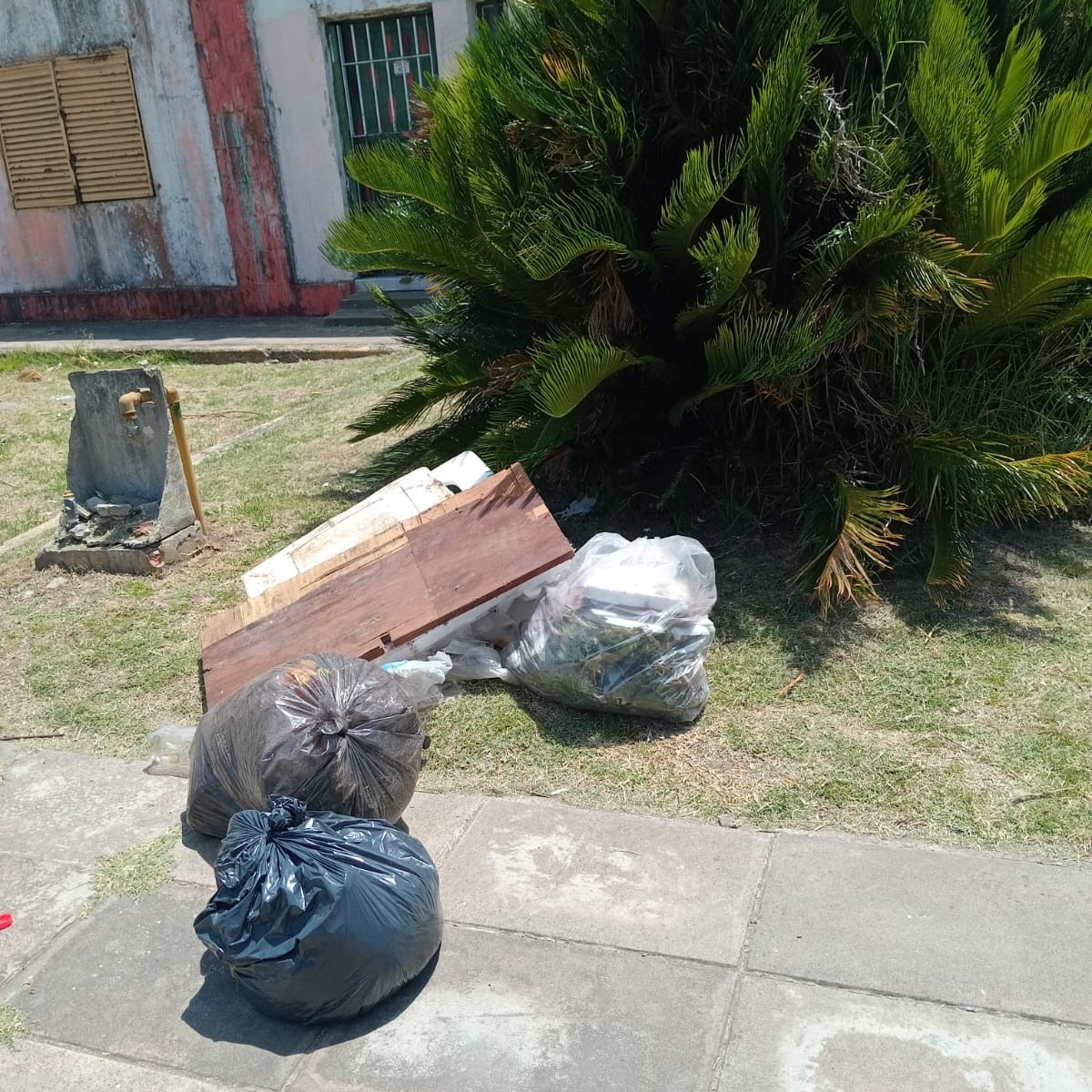 Barrio Monasterio: Piden a vecinos que no tiren basura