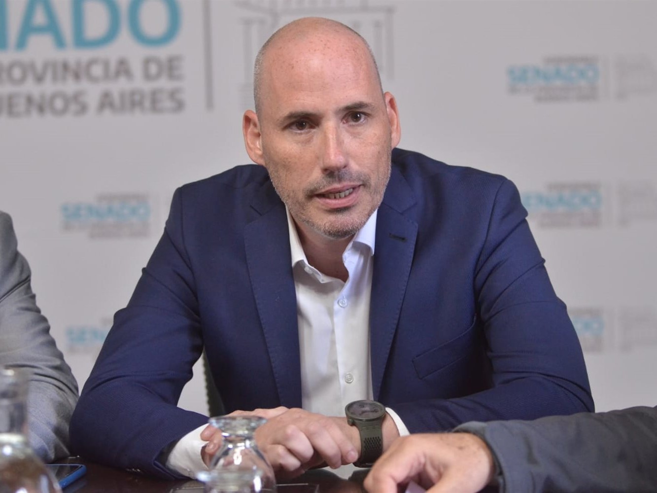 Senador Provincial pidió llevar al banquillo al titular del OCEBA por los cortes de luz