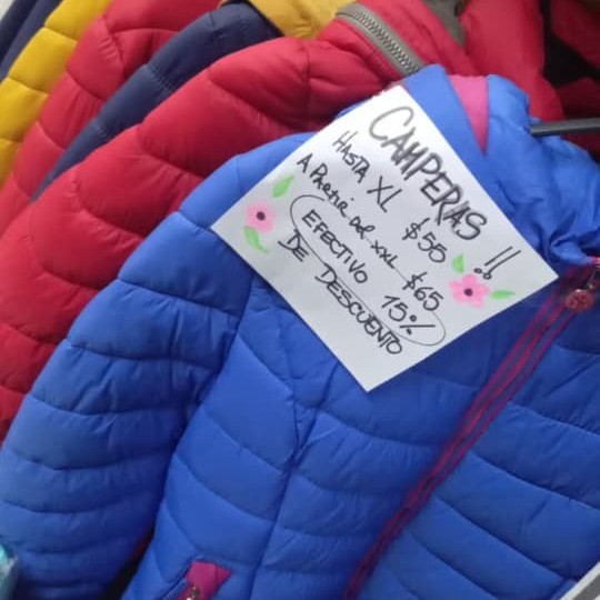 Liquidan todo:  Mundo Ropa "M y K" de avenida 1entre 76 y 77