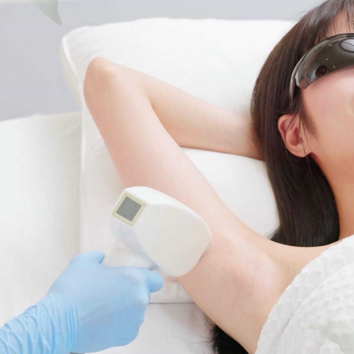 Jornada de depilación láser en "Hadas cuidado y belleza"