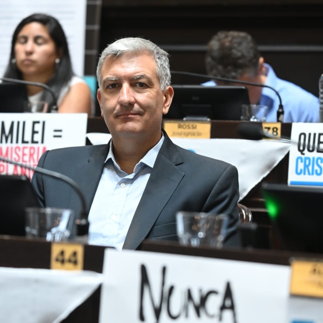 Charla sobre autismo en la Cámara de Diputados provincial