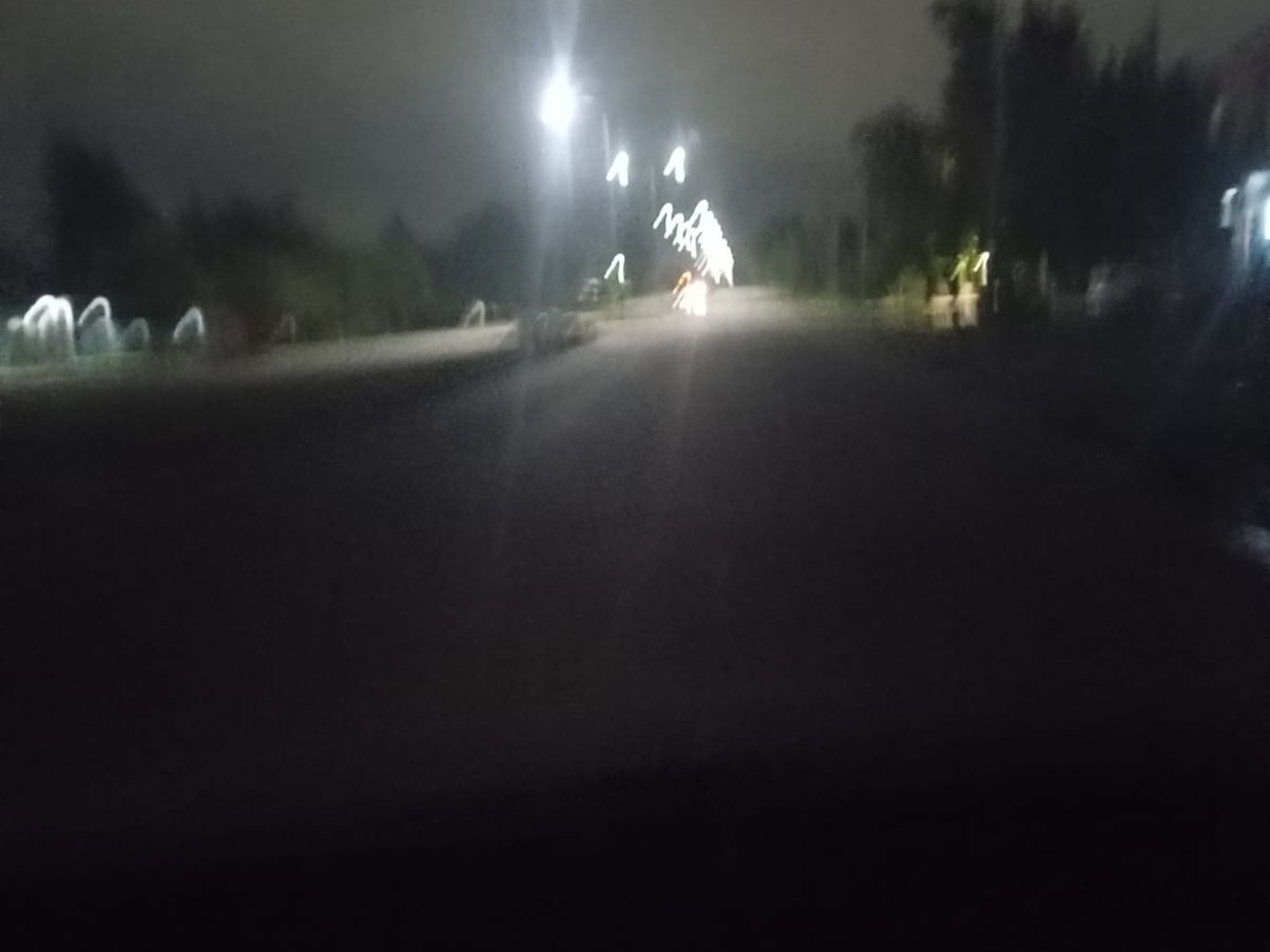 Circunvalación y avenida 13 zona del Aeropuerto a oscuras