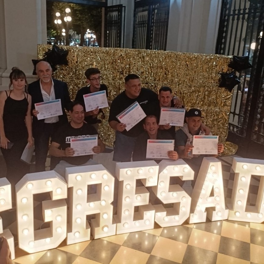 El Club Provincia tuvo su primera promoción de egresados del secundario