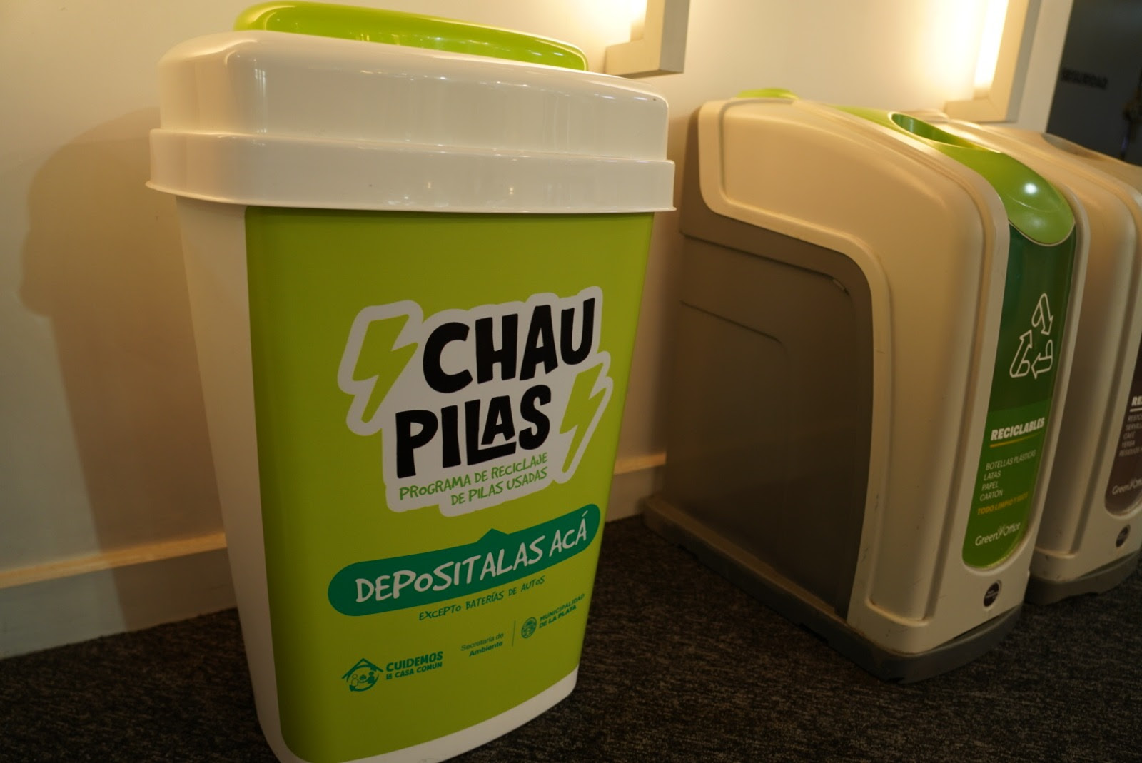 Gestión ambiental: el CAM incorporó un contenedor para depositar pilas usadas