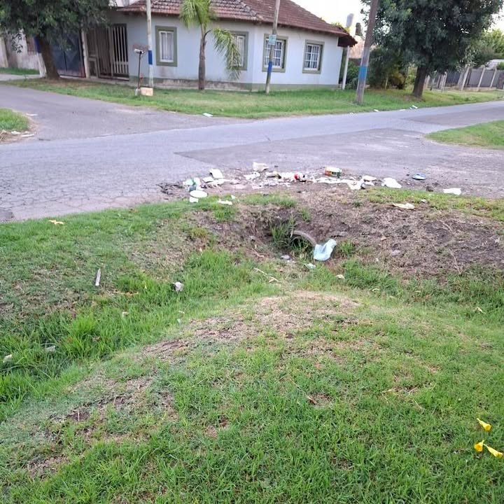 Desbordados por la basura que queda: Piden a la Delegación una solución a su problema