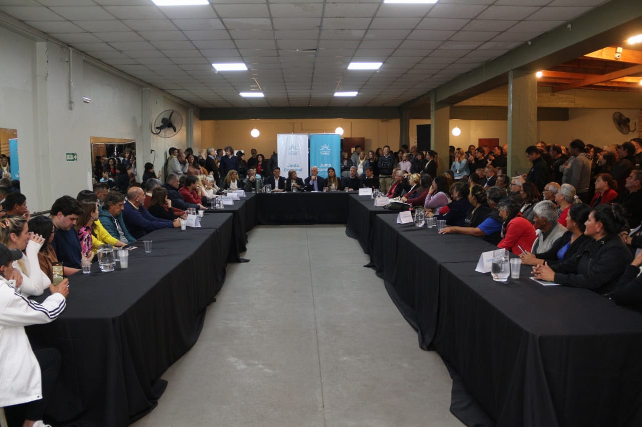 Hernández conformó su Junta Comunal y llegan obras viales, de infraestructura y educativas