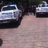 Homicidio en Los Hornos: Un sujeto apuñaló a otro en el abdomen