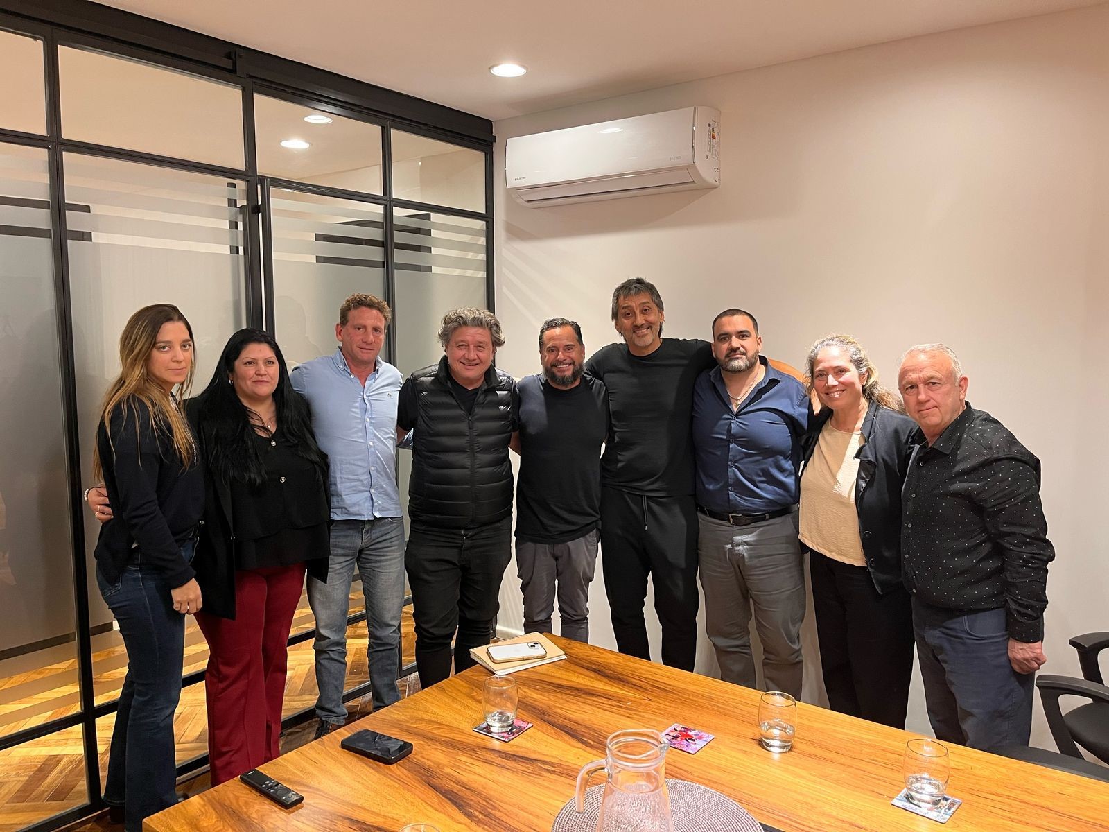 Presentan un nuevo sector político que acapara ex LLA y del peronismo