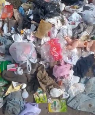 Se reavivó el basural junto a la Capilla de María Auxiliadora que preocupa a los vecinos