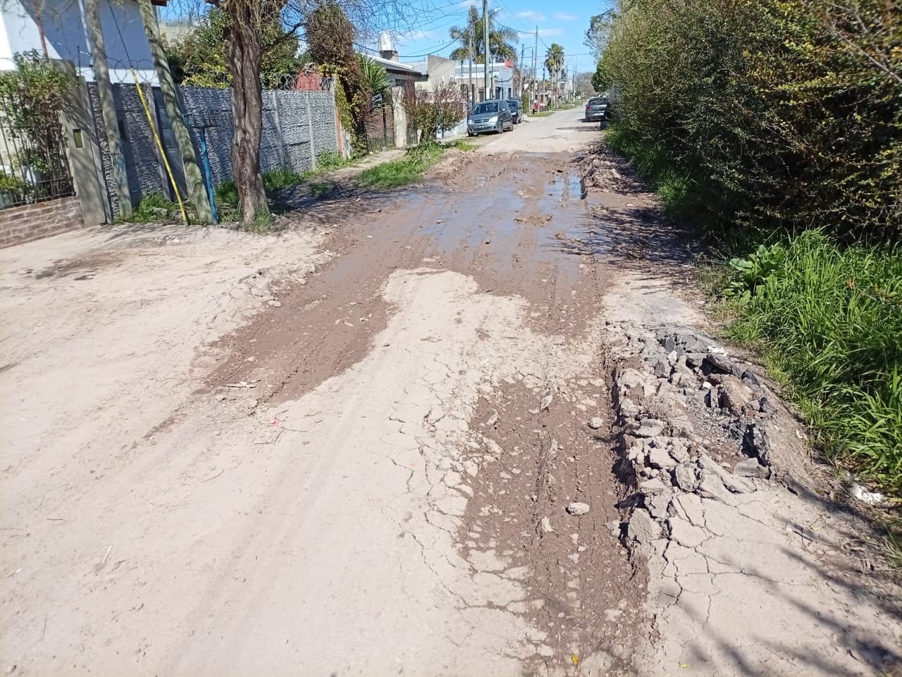Vecinos de Villa Montoro sufren con el estado de las calles